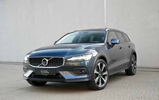 małopolskie Volvo V60 Cross Country cena 164900 przebieg: 104604, rok produkcji 2020 z Kraków